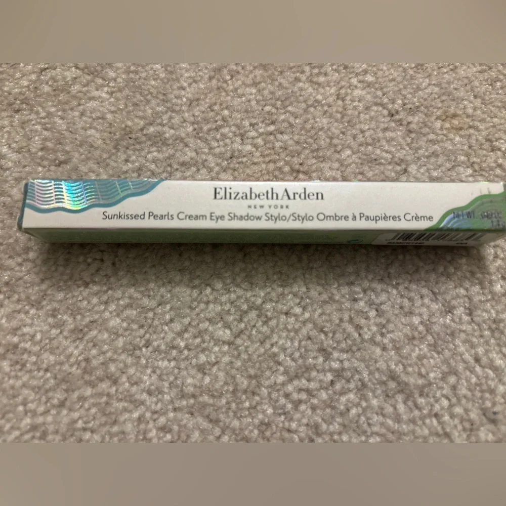 Elizabeth Arden Sunkissed Pearls Cream Eye Shadow Stylo - 03 Blue Pearl NIB